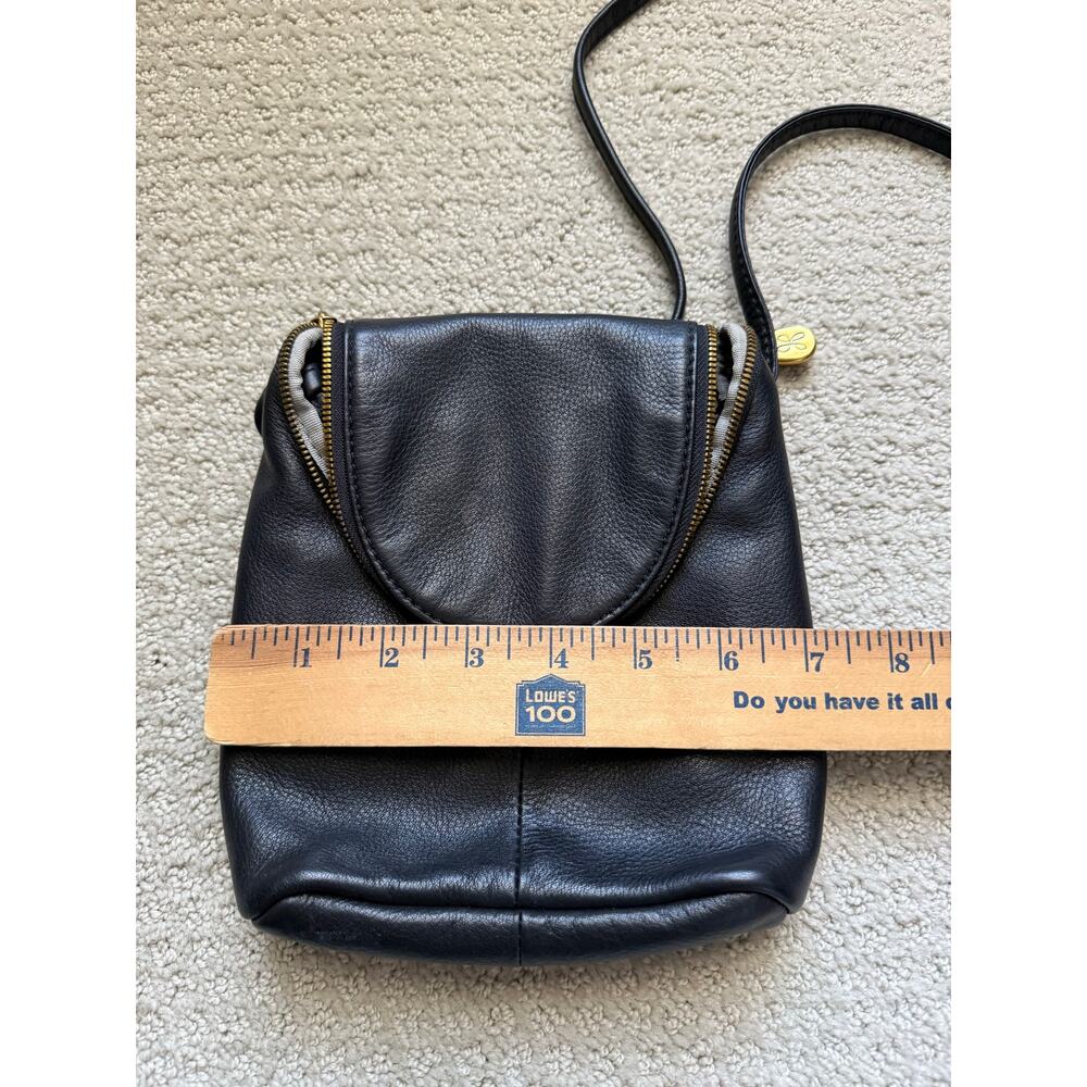 HOBO Black Leather Crossbody Bag Small Slouchy Minimalist Zip Purse City Chic - Picture 6 of 7